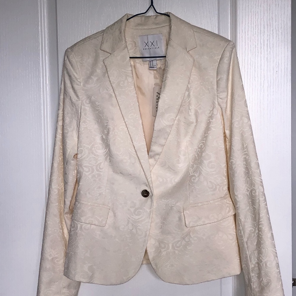 Blazer - Picture 2 of 2